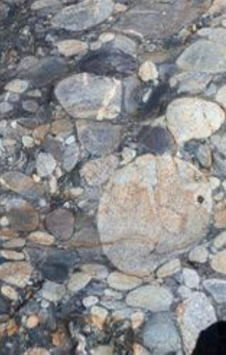 영양 칠보석 - 강력한 기를 방사하는 신비의 돌